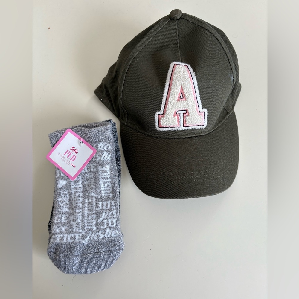 Justice Cap with 'A' Patch and Gray Socks set
